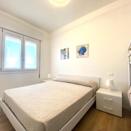 Maria Luisa - Piazza Mazzini - 30 Mt Dal Mare - Jesolo Lägenhet Exteriör bild